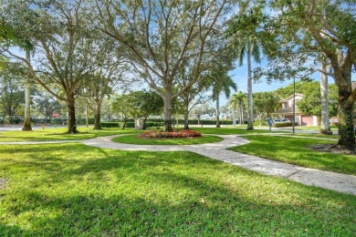 FABULOUS 4/3 2-story townhome in Davie!! This home is in a very on Grande Oaks Golf Club in Florida - for sale on GolfHomes.com, golf home, golf lot