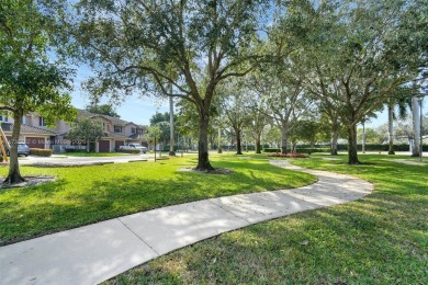 FABULOUS 4/3 2-story townhome in Davie!! This home is in a very on Grande Oaks Golf Club in Florida - for sale on GolfHomes.com, golf home, golf lot