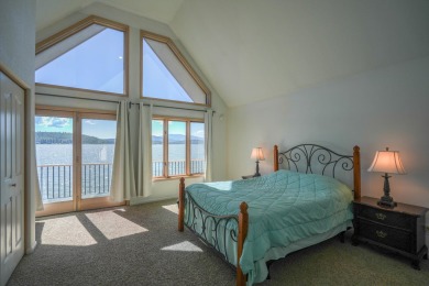 Stunning Lakefront Condo in Harbor Isle Golf Course Community! on Harbor Links Golf Course in Oregon - for sale on GolfHomes.com, golf home, golf lot