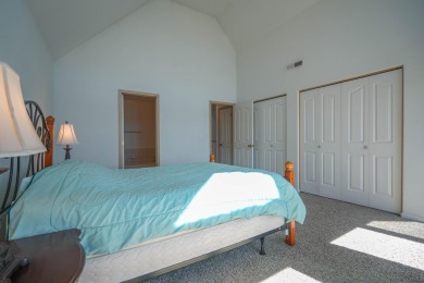 Stunning Lakefront Condo in Harbor Isle Golf Course Community! on Harbor Links Golf Course in Oregon - for sale on GolfHomes.com, golf home, golf lot