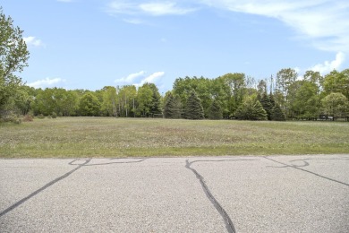 We know you have your pick of building lots...but this is the on Canadian Lakes Country Club-The Royal Course in Michigan - for sale on GolfHomes.com, golf home, golf lot