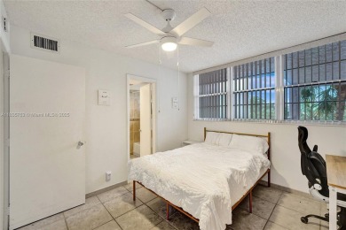 This charming 2-bedroom, 2-bathroom condo offers the perfect on Pine Island Ridge Country Club in Florida - for sale on GolfHomes.com, golf home, golf lot