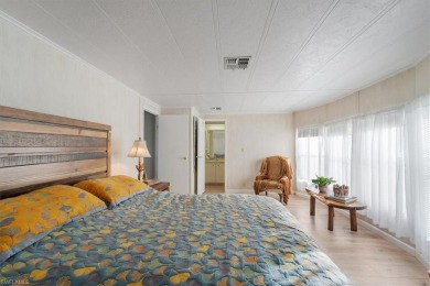 MOTIVATED SELLERS $10,000 PRICE IMPROVEMENT Charming 2-Bedroom on Silver Lakes Resort and Golf Club in Florida - for sale on GolfHomes.com, golf home, golf lot