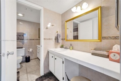 This charming 2-bedroom, 2-bathroom condo offers the perfect on Pine Island Ridge Country Club in Florida - for sale on GolfHomes.com, golf home, golf lot