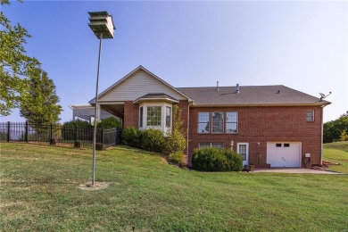 Location, Location, Location ... Bent Creek. Built in 1994 by on Bent Creek Golf Course in Missouri - for sale on GolfHomes.com, golf home, golf lot