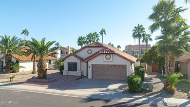 Beautifully remodeled move-in ready home, with spacious living on Arrowhead Country Club in Arizona - for sale on GolfHomes.com, golf home, golf lot
