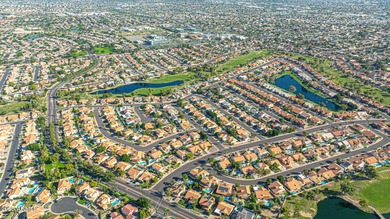 Beautifully remodeled move-in ready home, with spacious living on Arrowhead Country Club in Arizona - for sale on GolfHomes.com, golf home, golf lot