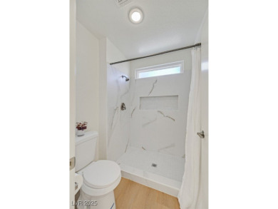 BEAUTIFULLY UPGRADED highly desirable 1384 sqft floorplan with on Highland Falls Golf Club in Nevada - for sale on GolfHomes.com, golf home, golf lot