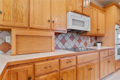 Welcome Home!  This beautifully maintained 3-bedroom, 2-bath on Gatesville Country Club in Texas - for sale on GolfHomes.com, golf home, golf lot