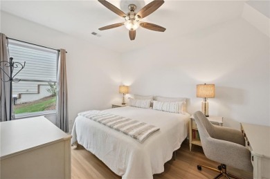 COME GET THIS AMAZING GOLF COURSE COTTAGE WITH SPECTACULAR VIEWS on The Highlands Course at Lake Arrowhead in Georgia - for sale on GolfHomes.com, golf home, golf lot