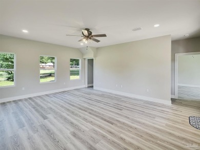 No HOA and located right on the Tanglewood Golf Course! This on Tanglewood Golf Club in Florida - for sale on GolfHomes.com, golf home, golf lot