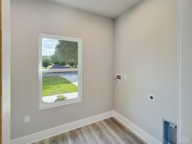 No HOA and located right on the Tanglewood Golf Course! This on Tanglewood Golf Club in Florida - for sale on GolfHomes.com, golf home, golf lot