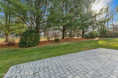 Welcome to this beautifully maintained 2-bedroom, 2-bathroom on Four Seasons Spa and Country Club in New Jersey - for sale on GolfHomes.com, golf home, golf lot