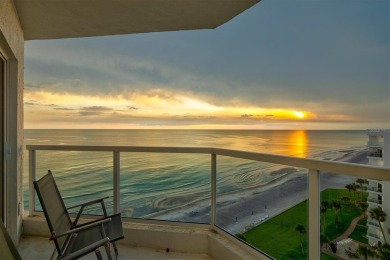 Rarely available and beautifully renovated 11th floor Penthouse on Links on Longboat Golf Club in Florida - for sale on GolfHomes.com, golf home, golf lot
