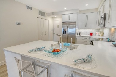 Rarely available and beautifully renovated 11th floor Penthouse on Links on Longboat Golf Club in Florida - for sale on GolfHomes.com, golf home, golf lot