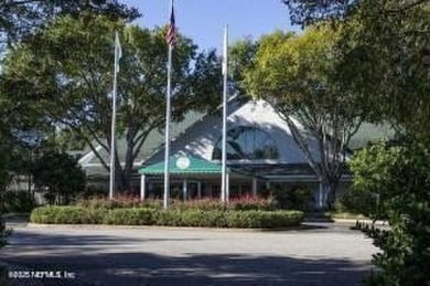 Beautiful home with 3 bedrooms, 2 full baths, 3rd bedroom on Halifax Plantation Golf Club in Florida - for sale on GolfHomes.com, golf home, golf lot