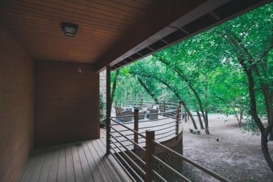 Welcome to this charming home nestled within the private, gated on Holly Lake Ranch Golf Club in Texas - for sale on GolfHomes.com, golf home, golf lot