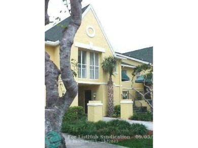 Stunning 2 Bedroom, 2 Bath Corner Unit in Breezes at Palm Aire! on Palm-Aire Country Club and Resort - Palms in Florida - for sale on GolfHomes.com, golf home, golf lot