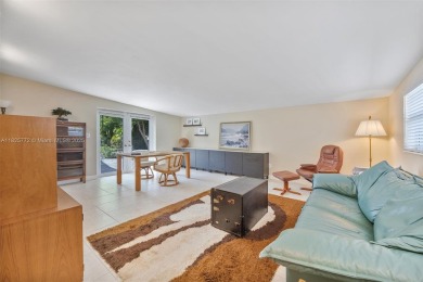 Welcome to your move-in-ready oasis in desirable Kendale South! on Killian Greens Golf Club in Florida - for sale on GolfHomes.com, golf home, golf lot
