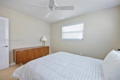 Welcome to your move-in-ready oasis in desirable Kendale South! on Killian Greens Golf Club in Florida - for sale on GolfHomes.com, golf home, golf lot
