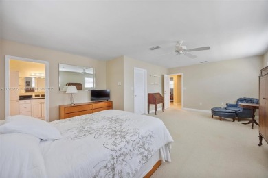 Welcome to your move-in-ready oasis in desirable Kendale South! on Killian Greens Golf Club in Florida - for sale on GolfHomes.com, golf home, golf lot