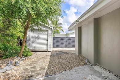 Welcome to your move-in-ready oasis in desirable Kendale South! on Killian Greens Golf Club in Florida - for sale on GolfHomes.com, golf home, golf lot