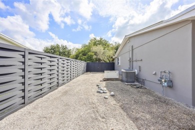 Welcome to your move-in-ready oasis in desirable Kendale South! on Killian Greens Golf Club in Florida - for sale on GolfHomes.com, golf home, golf lot