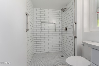 NO HOA! Fully remodeled home situated on an oversized cul-de-sac on Quail Run Golf Course in Arizona - for sale on GolfHomes.com, golf home, golf lot