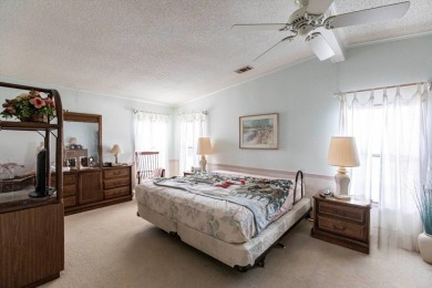 55+ COMMUNITY - Investor Alert: Diamond in the Rough!  Calling on Lake Fairways Country Club in Florida - for sale on GolfHomes.com, golf home, golf lot