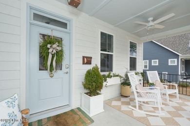 This spacious & elegant home with over 3,100 sf, offer flexible on Mid South Club in North Carolina - for sale on GolfHomes.com, golf home, golf lot