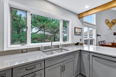 Luxury Turn-Key Fully Furnished Oceanfront Retreat perfectly on  in Oregon - for sale on GolfHomes.com, golf home, golf lot