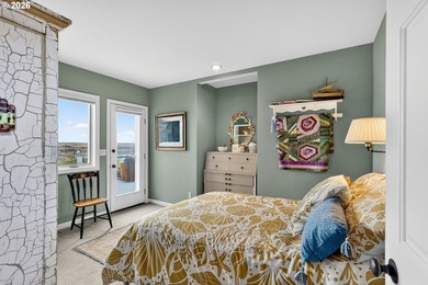 Luxury Turn-Key Fully Furnished Oceanfront Retreat perfectly on  in Oregon - for sale on GolfHomes.com, golf home, golf lot