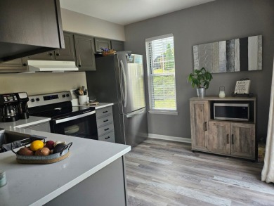This beautifully decorated and completely renovated townhome is on Heather Ridge Golf Club in Illinois - for sale on GolfHomes.com, golf home, golf lot