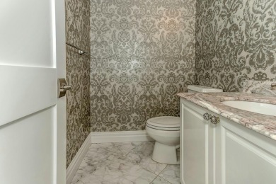 Don't miss this sought after PRIMARY ON THE MAIN in the Commack on Hamlet Golf and Country Club in New York - for sale on GolfHomes.com, golf home, golf lot