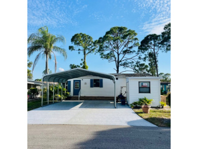 This 2-bedroom, 2-bathroom home is ready for new owners! on Lake Fairways Country Club in Florida - for sale on GolfHomes.com, golf home, golf lot
