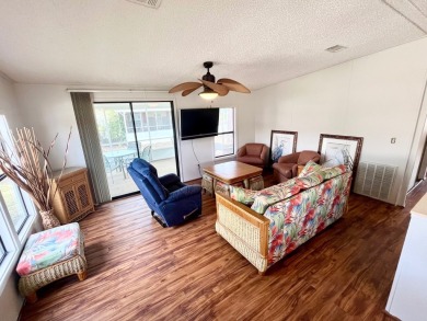 This 2-bedroom, 2-bathroom home is ready for new owners! on Lake Fairways Country Club in Florida - for sale on GolfHomes.com, golf home, golf lot