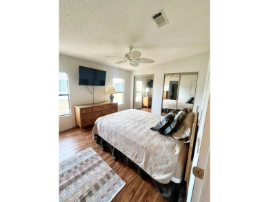 This 2-bedroom, 2-bathroom home is ready for new owners! on Lake Fairways Country Club in Florida - for sale on GolfHomes.com, golf home, golf lot