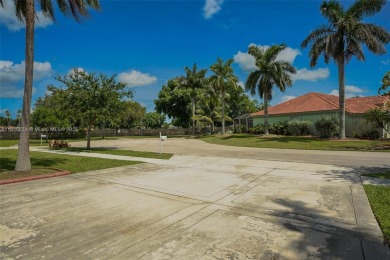 Priced to Sell! Welcome to this beautifully maintained 4-bedroom on Keys Gate Golf Club in Florida - for sale on GolfHomes.com, golf home, golf lot