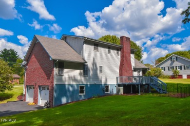 This gorgeous Cape Cod Colonial home is located in the heart of on Tri Cities Golf Club in Tennessee - for sale on GolfHomes.com, golf home, golf lot