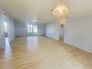 Charming Renovated 3-Bedroom Home Near Manatee Springs!
 on Chiefland Golf and Country Club in Florida - for sale on GolfHomes.com, golf home, golf lot