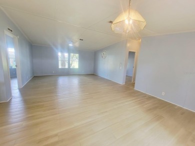 Charming Renovated 3-Bedroom Home Near Manatee Springs!
 on Chiefland Golf and Country Club in Florida - for sale on GolfHomes.com, golf home, golf lot