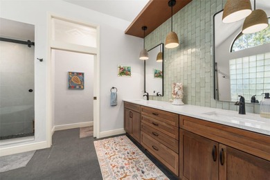 Under contract-accepting backup offers. Experience refined on Haile Plantation Golf and Country Club in Florida - for sale on GolfHomes.com, golf home, golf lot