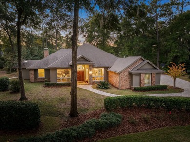 Under contract-accepting backup offers. Experience refined on Haile Plantation Golf and Country Club in Florida - for sale on GolfHomes.com, golf home, golf lot