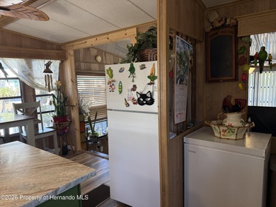 SNOWBIRDS AND HOME OWNERS WELCOME, Deeded Lot, NO LOT RENT on Glen Lakes Country Club in Florida - for sale on GolfHomes.com, golf home, golf lot