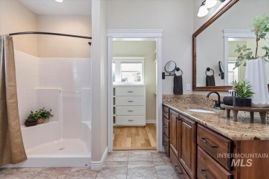 Spacious home on over a 1/2 acre lot in the sought-after Legacy on Eagle Legacy Golf Course in Idaho - for sale on GolfHomes.com, golf home, golf lot
