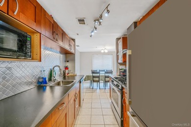 This Carlton Model condo offers a great opportunity to own in on Blue Ridge Golf Club in New York - for sale on GolfHomes.com, golf home, golf lot