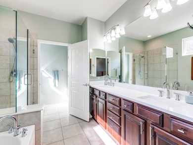 Welcome to this warm and inviting home in the highly on Frisco Lakes Golf Course in Texas - for sale on GolfHomes.com, golf home, golf lot