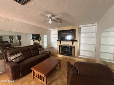 Experience Florida living with a tranquil setting in this on Daytona Beach Golf Club in Florida - for sale on GolfHomes.com, golf home, golf lot
