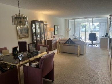 FOR THE BUYER THAT WANTS TO UPDATE A UNIT THEIR WAY,  LOOK AT on Palm-Aire Country Club and Resort - The Oaks in Florida - for sale on GolfHomes.com, golf home, golf lot