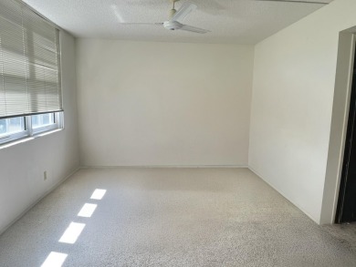 FOR THE BUYER THAT WANTS TO UPDATE A UNIT THEIR WAY,  LOOK AT on Palm-Aire Country Club and Resort - The Oaks in Florida - for sale on GolfHomes.com, golf home, golf lot